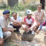 नेपाली पर्यावरण प्रेमी यमुना ढाकल ने किया पौधारोपण  !